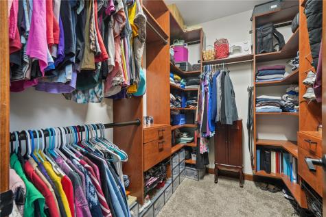 716 Tiburan Lane NE Cedar Rapids IA 52402