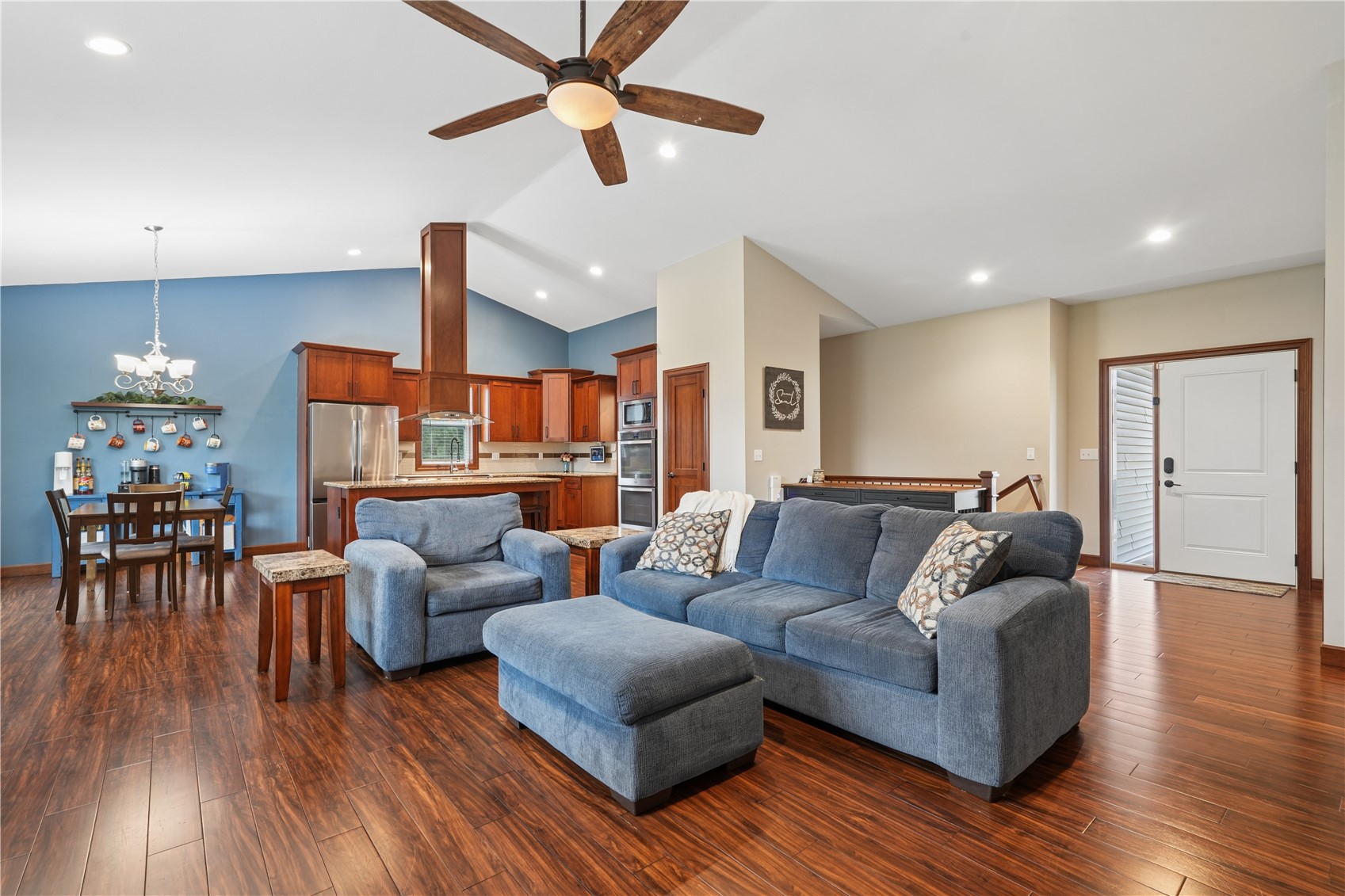 716 Tiburan Lane NE Cedar Rapids IA 52402