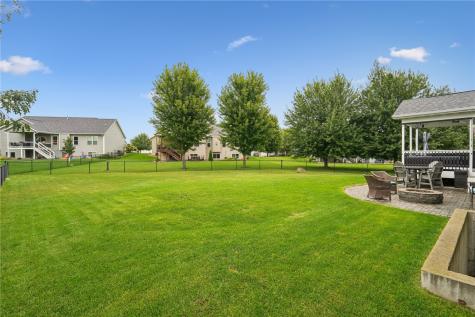 716 Tiburan Lane NE Cedar Rapids IA 52402