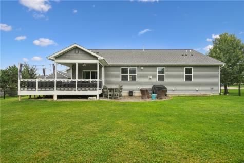 716 Tiburan Lane NE Cedar Rapids IA 52402