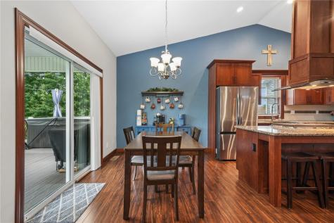 716 Tiburan Lane NE Cedar Rapids IA 52402