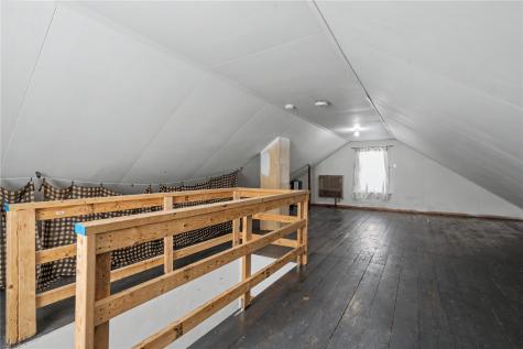 1125 J Avenue NW Cedar Rapids IA 52405