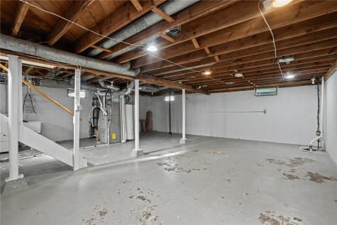 1125 J Avenue NW Cedar Rapids IA 52405