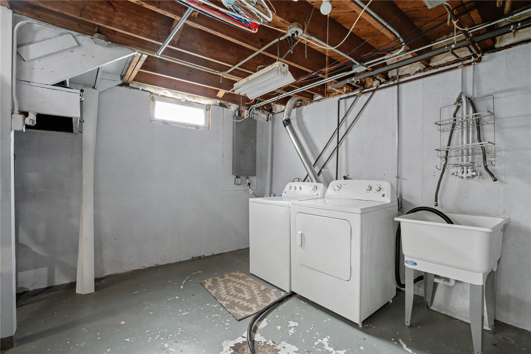1125 J Avenue NW Cedar Rapids IA 52405