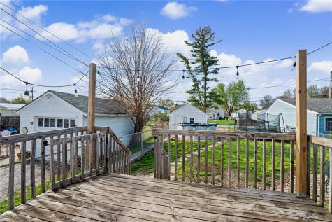 1125 J Avenue NW Cedar Rapids IA 52405