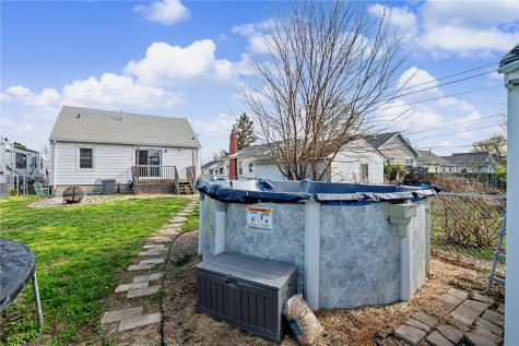 1125 J Avenue NW Cedar Rapids IA 52405