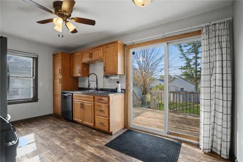 1125 J Avenue NW Cedar Rapids IA 52405