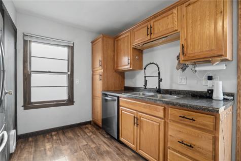 1125 J Avenue NW Cedar Rapids IA 52405