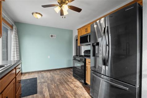 1125 J Avenue NW Cedar Rapids IA 52405