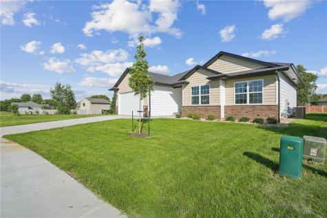 1239 Sand Prairie Drive Iowa City IA 52240
