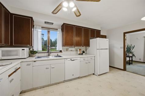 299 Red Fox Road SE Cedar Rapids IA 52403