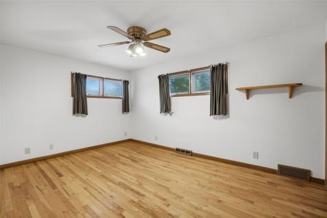299 Red Fox Road SE Cedar Rapids IA 52403