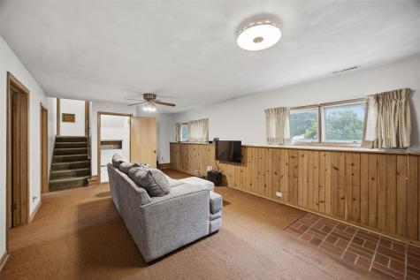 299 Red Fox Road SE Cedar Rapids IA 52403