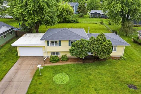 299 Red Fox Road SE Cedar Rapids IA 52403