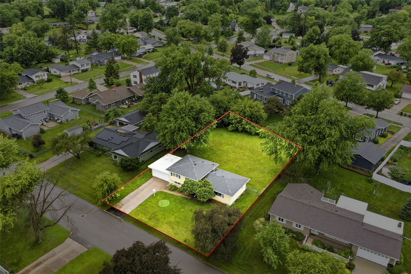 299 Red Fox Road SE Cedar Rapids IA 52403