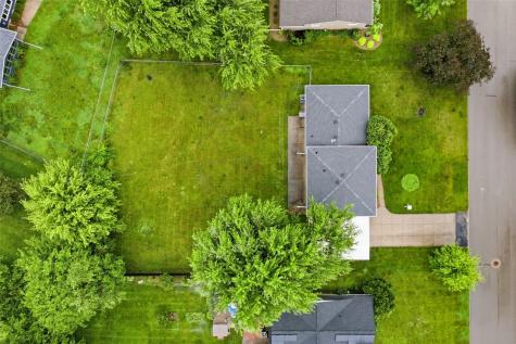 299 Red Fox Road SE Cedar Rapids IA 52403