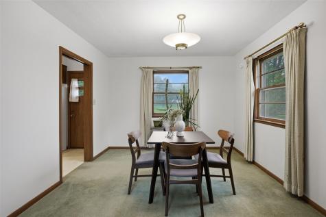 299 Red Fox Road SE Cedar Rapids IA 52403