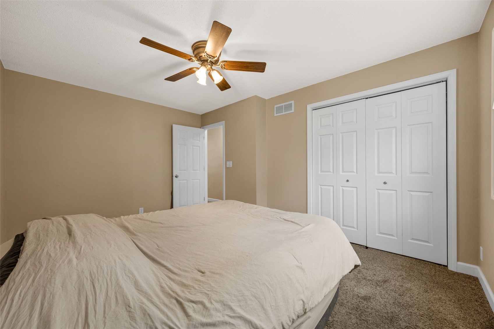 1004 Westwood Drive NW Cedar Rapids IA 52405