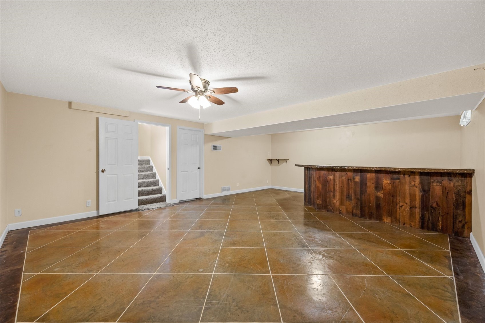 1004 Westwood Drive NW Cedar Rapids IA 52405