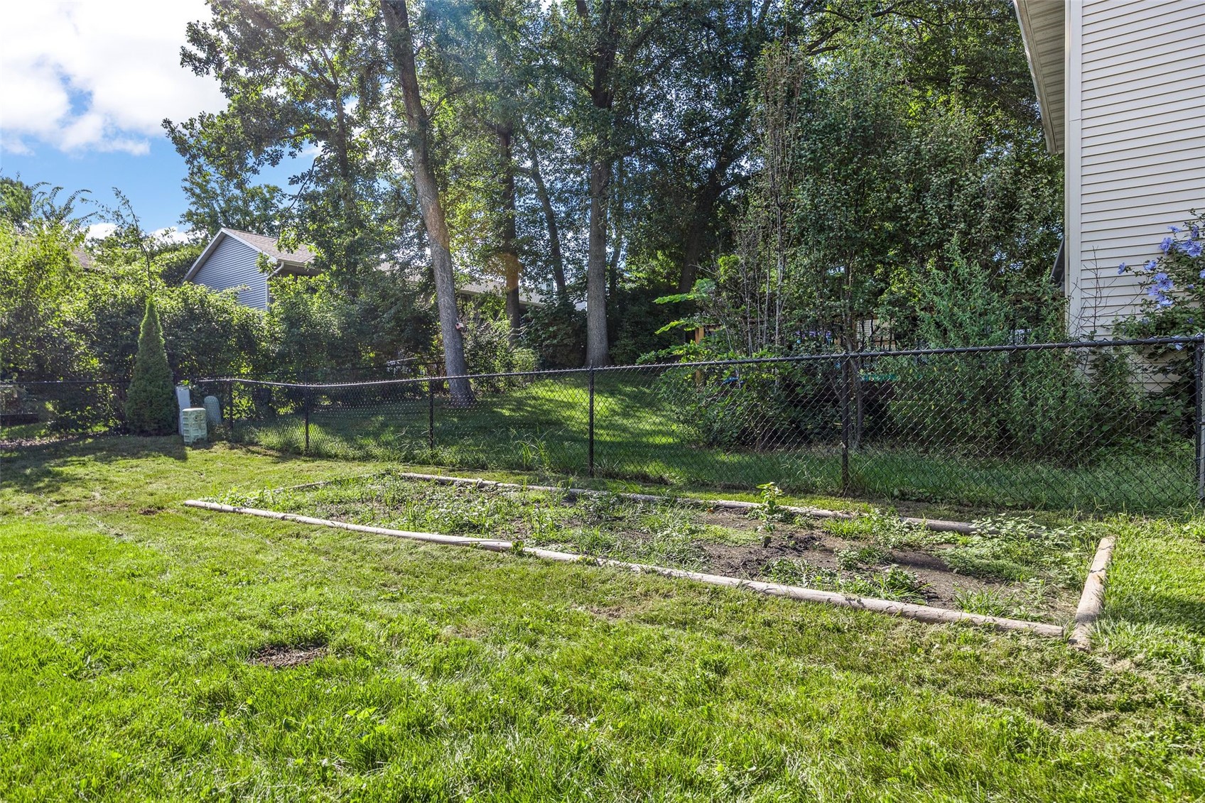1004 Westwood Drive NW Cedar Rapids IA 52405