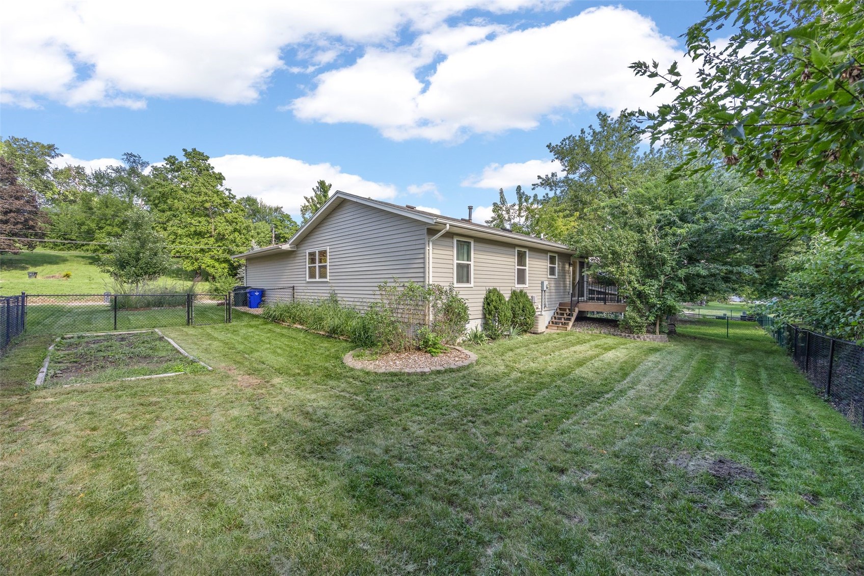 1004 Westwood Drive NW Cedar Rapids IA 52405
