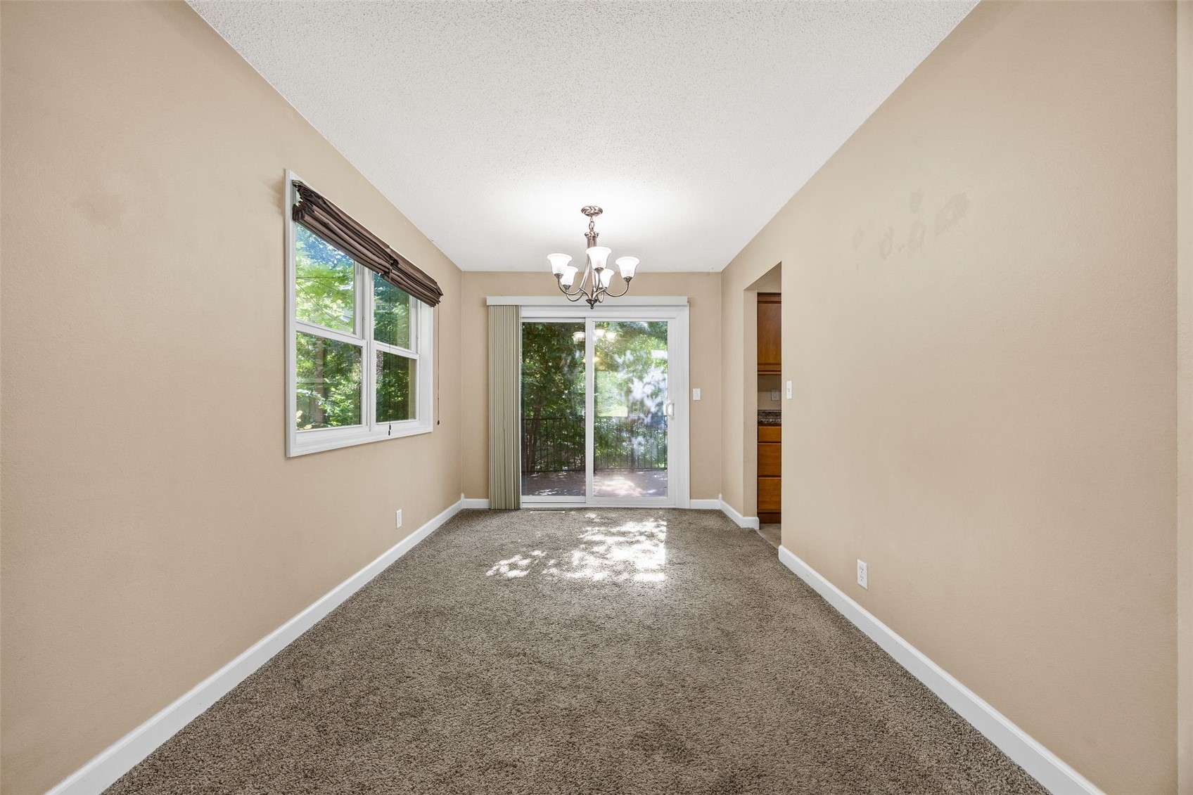 1004 Westwood Drive NW Cedar Rapids IA 52405