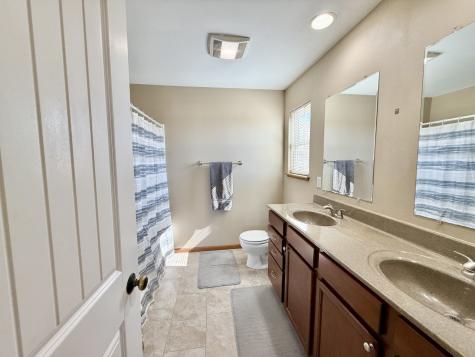 785 Yorkshire Street North Liberty IA 52317