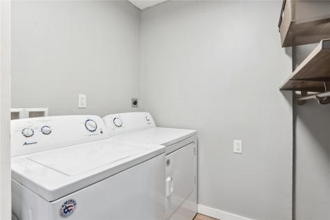 2021 Hamilton Street SW Cedar Rapids IA 52404