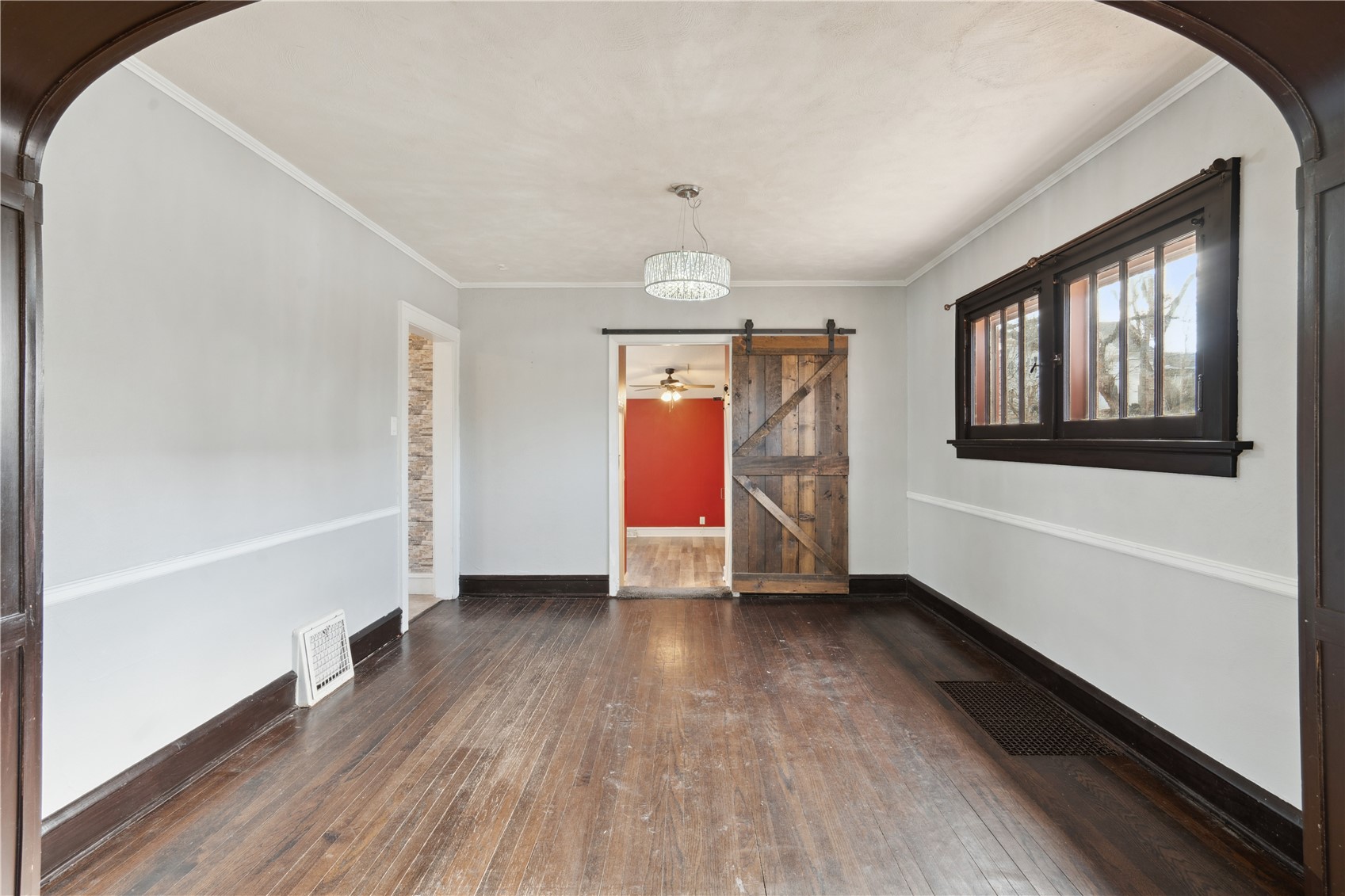 2021 Hamilton Street SW Cedar Rapids IA 52404