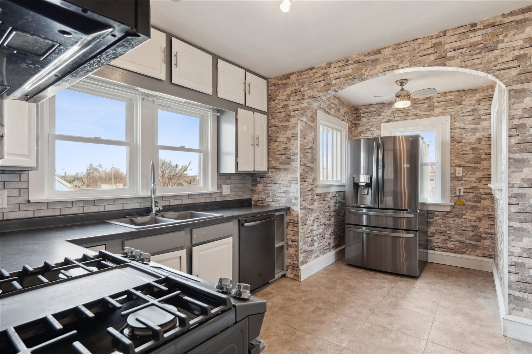 2021 Hamilton Street SW Cedar Rapids IA 52404