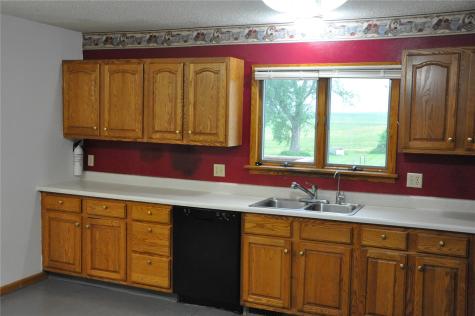 17782 180th Street IA 52252