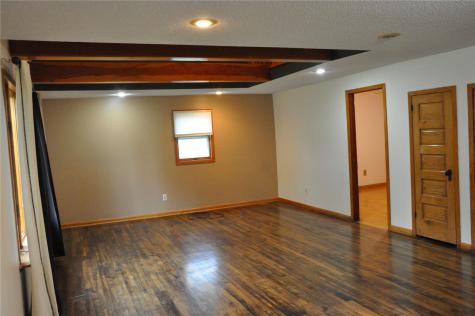 17782 180th Street IA 52252