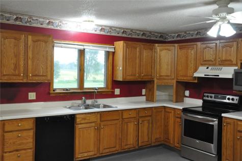 17782 180th Street IA 52252