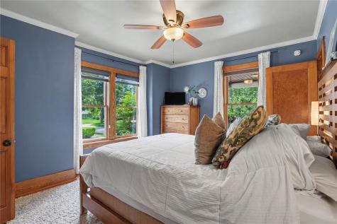 402 3rd Avenue SW Mt Vernon IA 52314