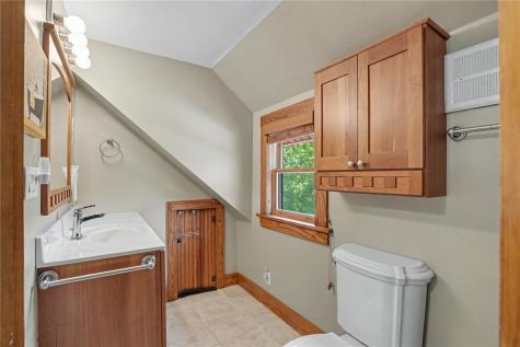402 3rd Avenue SW Mt Vernon IA 52314