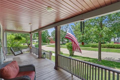 402 3rd Avenue SW Mt Vernon IA 52314