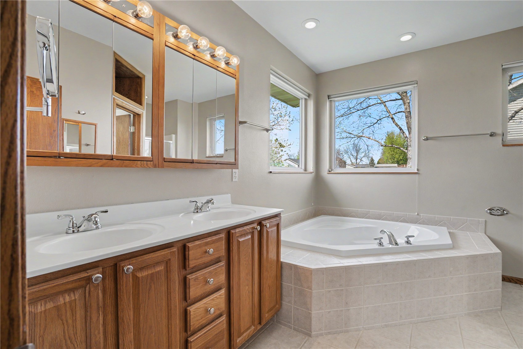 130 Bluff Drive Fairfax IA 52228