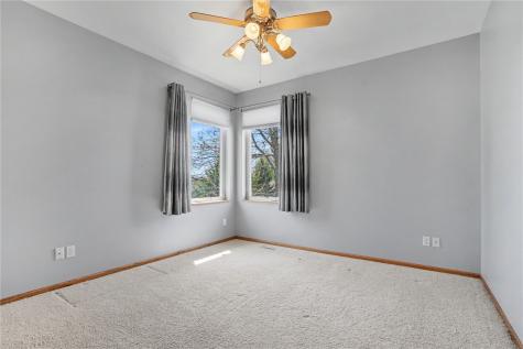 130 Bluff Drive Fairfax IA 52228