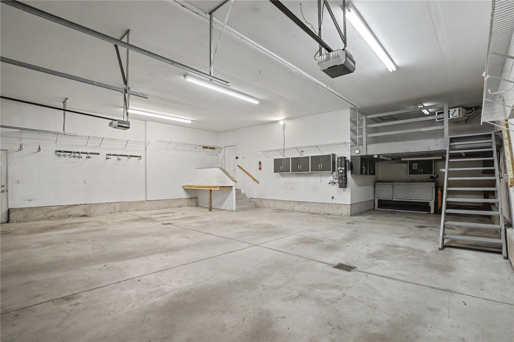 130 Bluff Drive Fairfax IA 52228