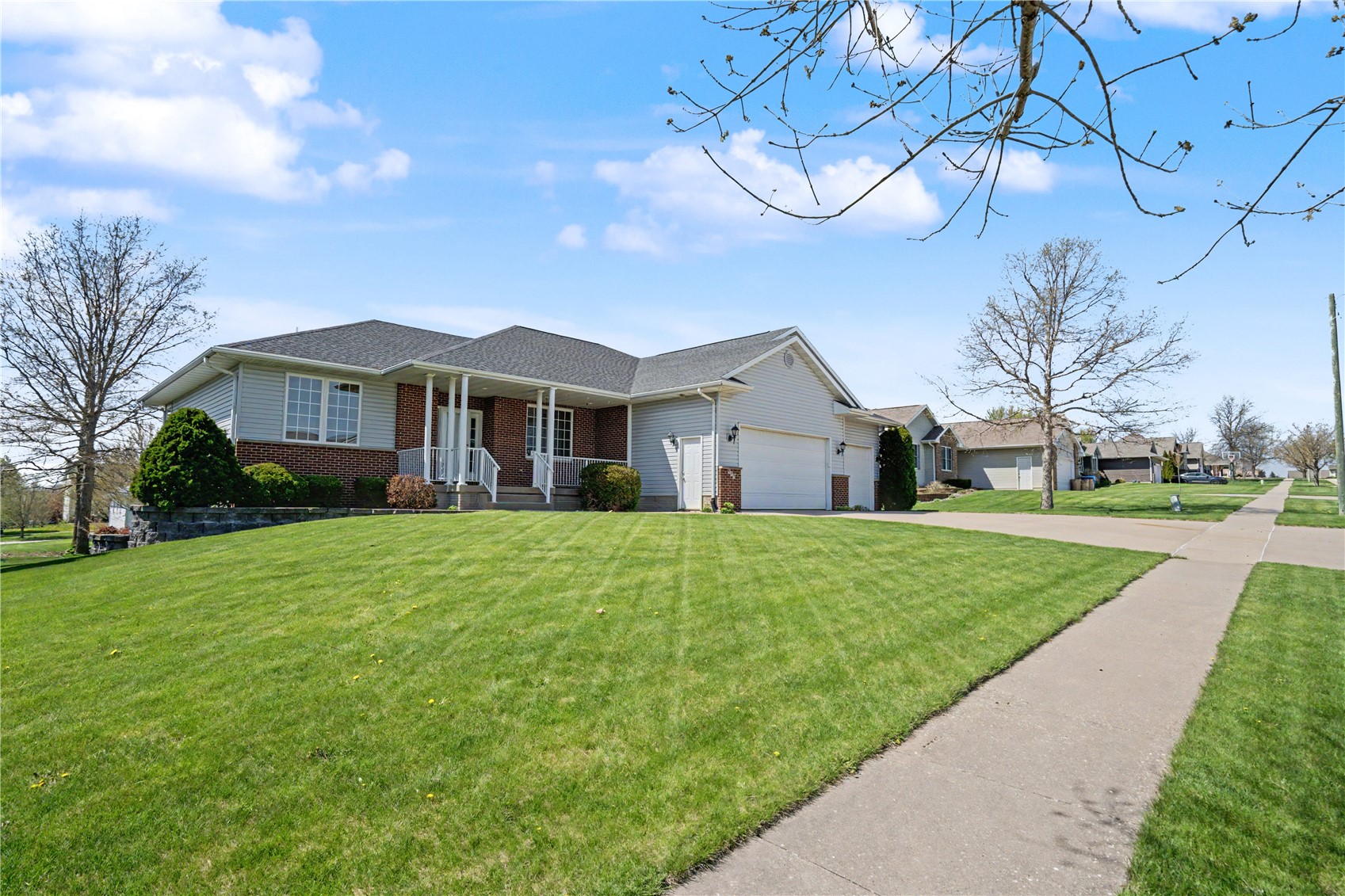 130 Bluff Drive Fairfax IA 52228