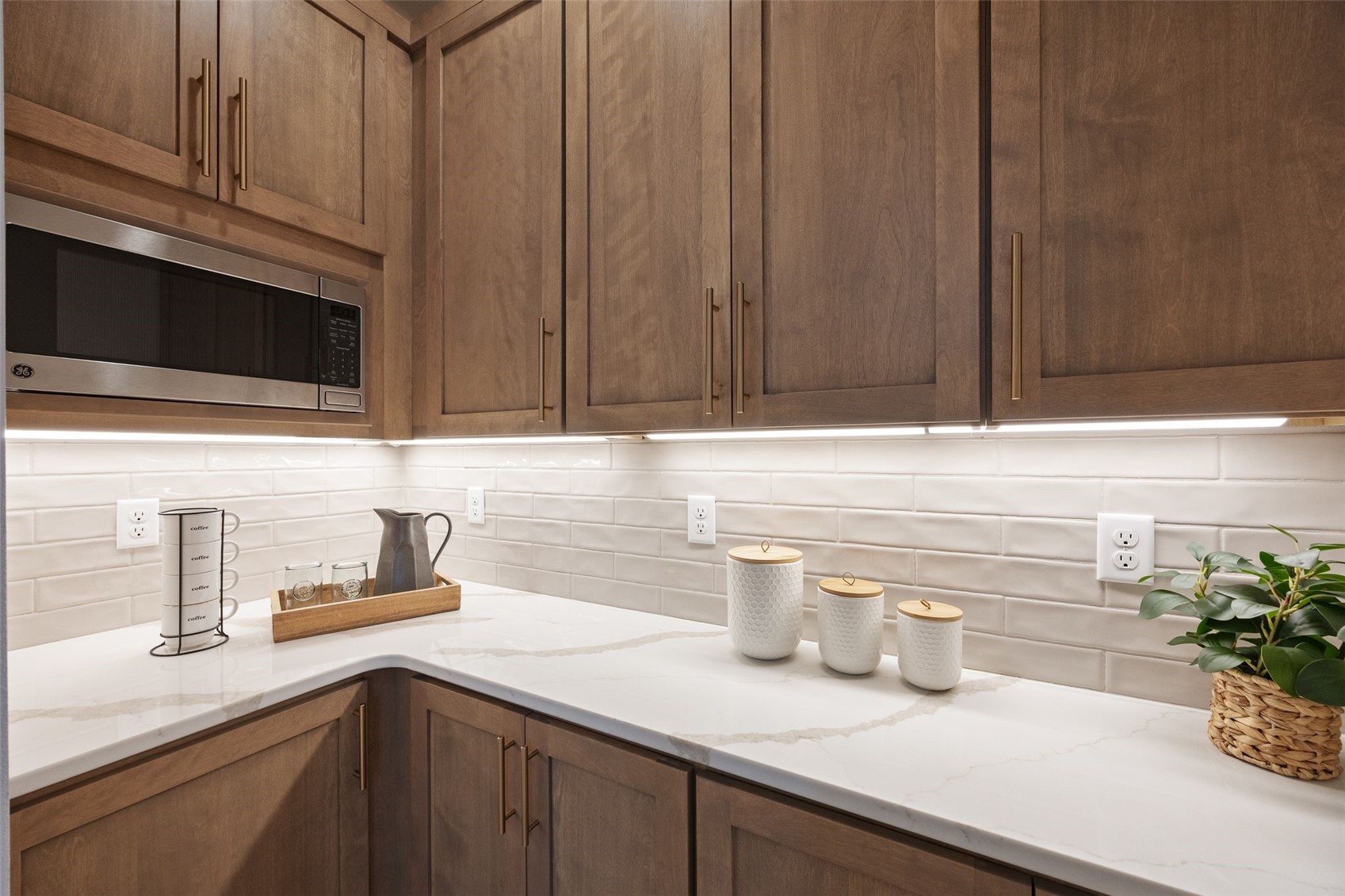 170 Pleasant Hill Drive NW Swisher IA 52338