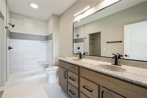 345 Dutch Drive Robins IA 52328