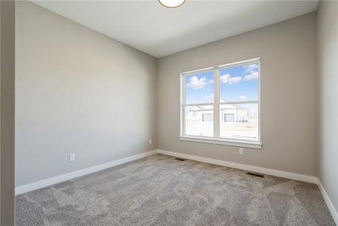 345 Dutch Drive Robins IA 52328