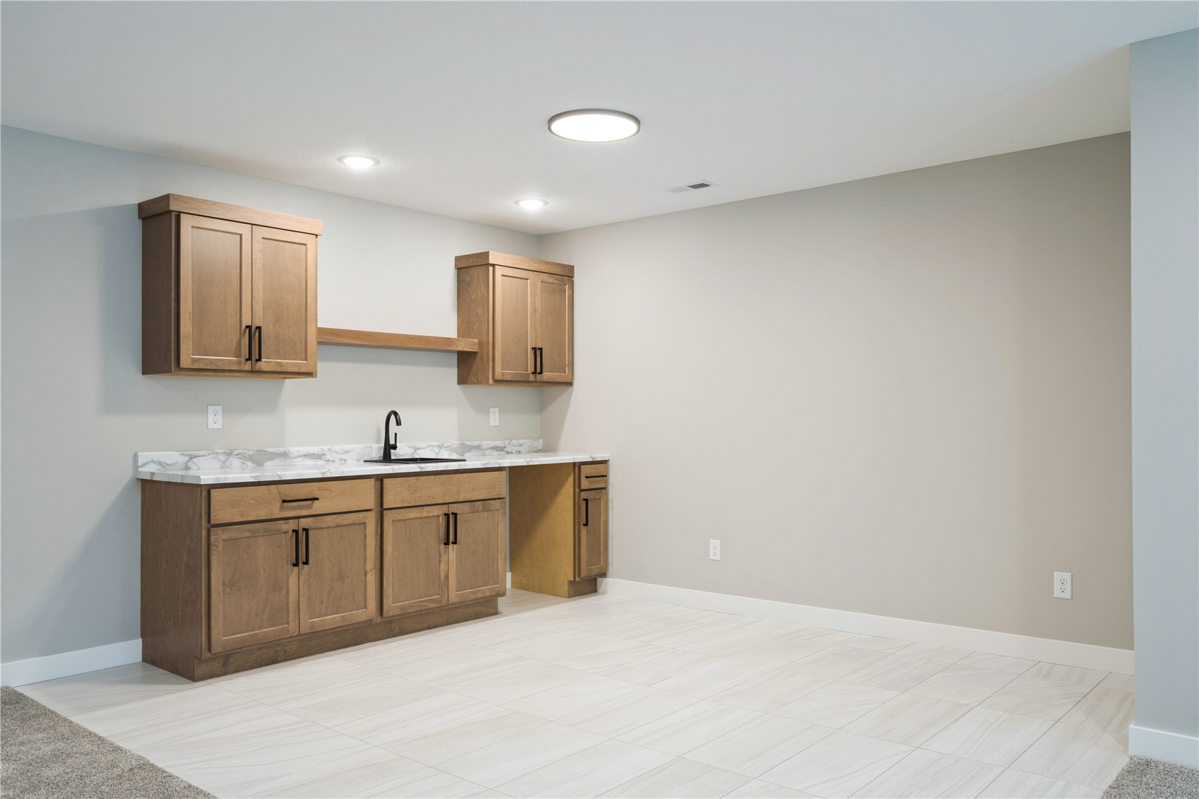 345 Dutch Drive Robins IA 52328