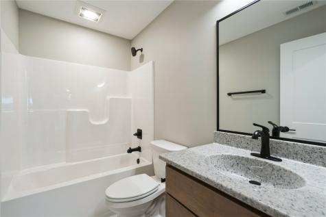 345 Dutch Drive Robins IA 52328