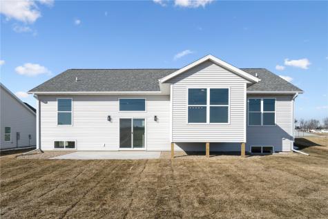 345 Dutch Drive Robins IA 52328