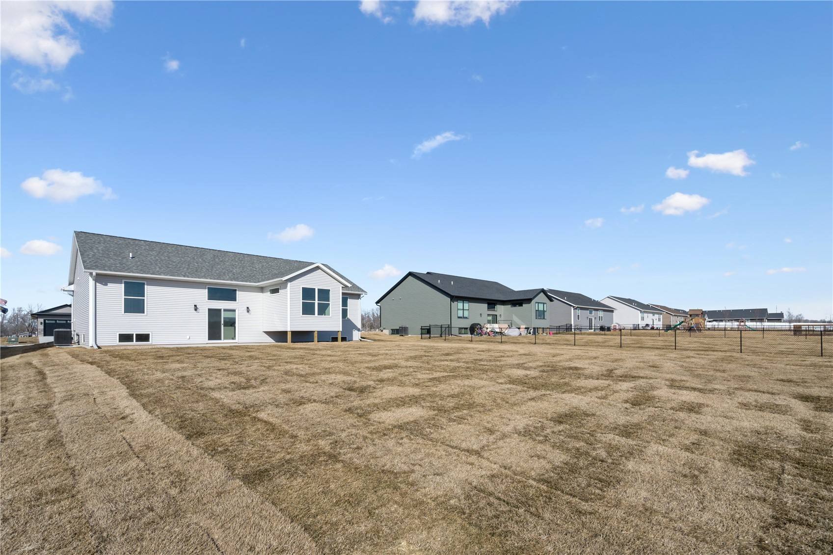 345 Dutch Drive Robins IA 52328
