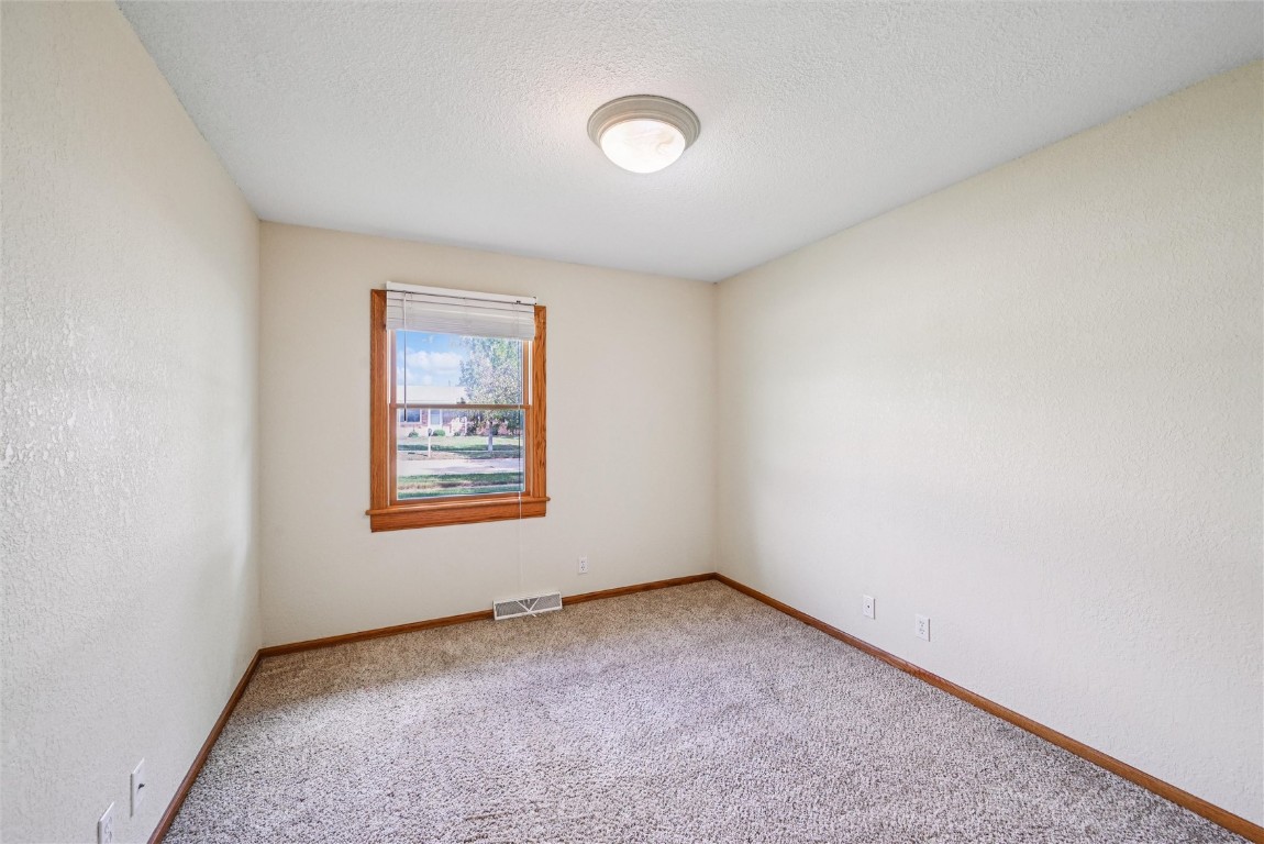 291 Crandall Drive NE Cedar Rapids IA 52402
