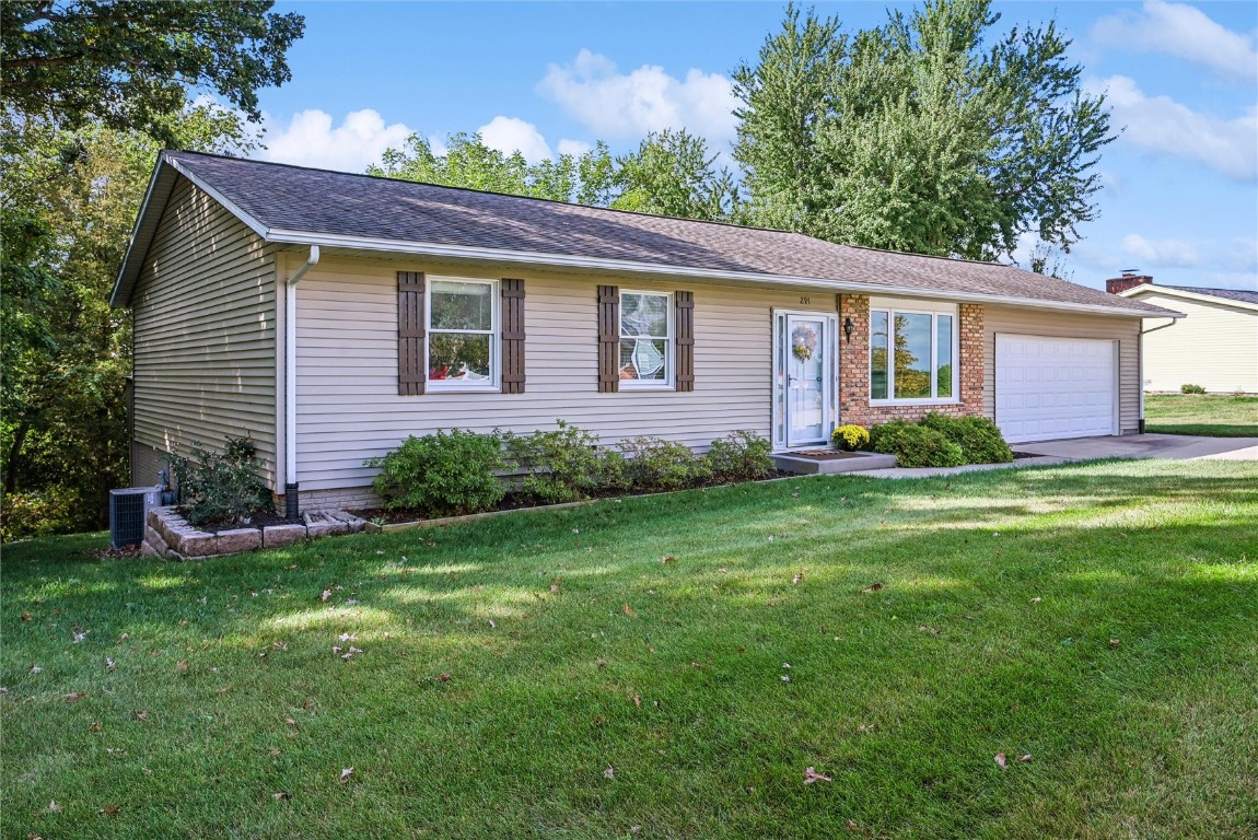 291 Crandall Drive NE Cedar Rapids IA 52402