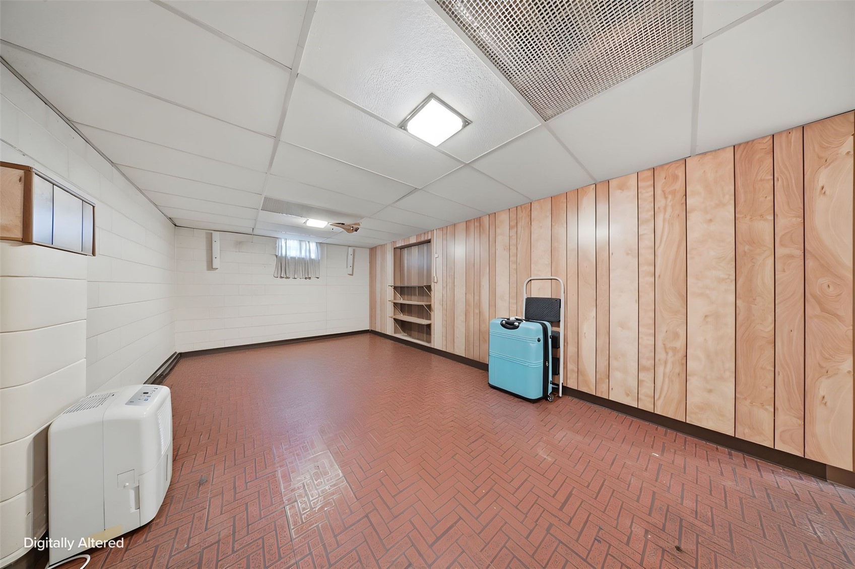 203 10th Avenue Hiawatha IA 52233